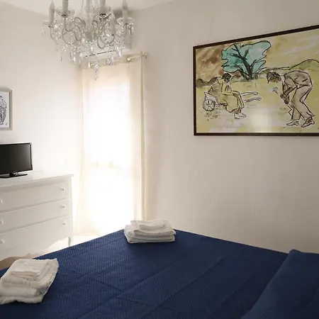 Casa Vacanze La Dimora Dell Artista * أولبيا